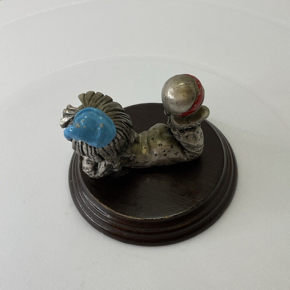 Vintage‎ George Good Pewter Clown Balancing Ball On Feet Figurine on Wood Base - Picture 3 of 6